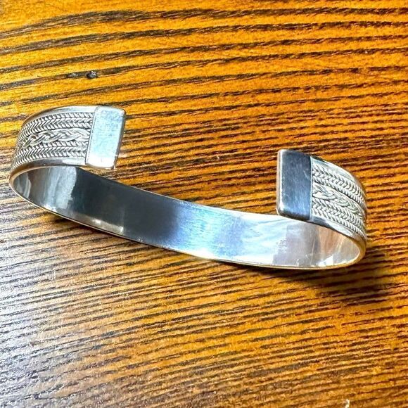 Sterling Silver Vintage Celtic Knot Cuff Bracelet - Picture 4 of 6